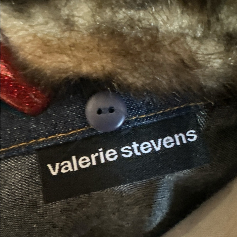 VALERIE STEVENS FAUX FUR VEST (EUC) - Picture 5 of 6